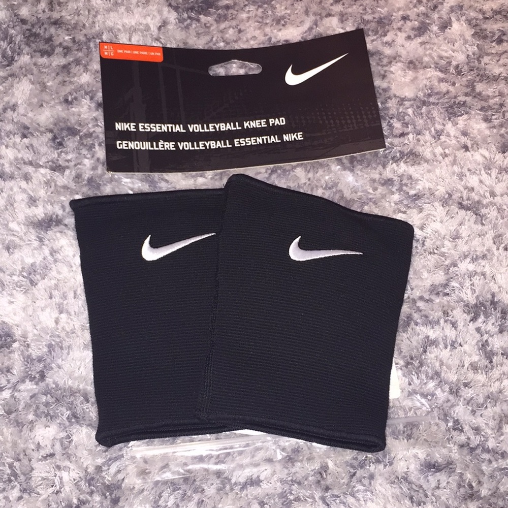Brand New Nike Volleyball Kneepads